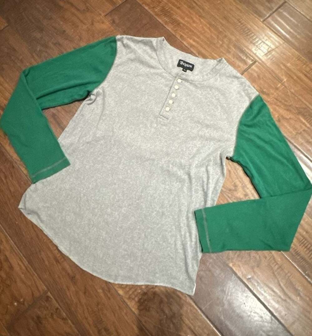 Brixton Men's Gray and Green Long Sleeve Henley Shirt Size L